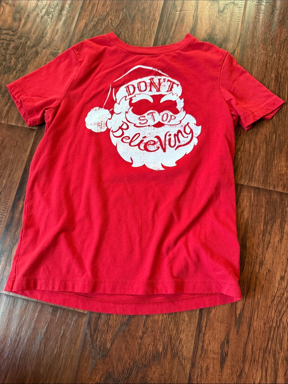 6/7 Old Navy Santa t shirt. Soft, gently used